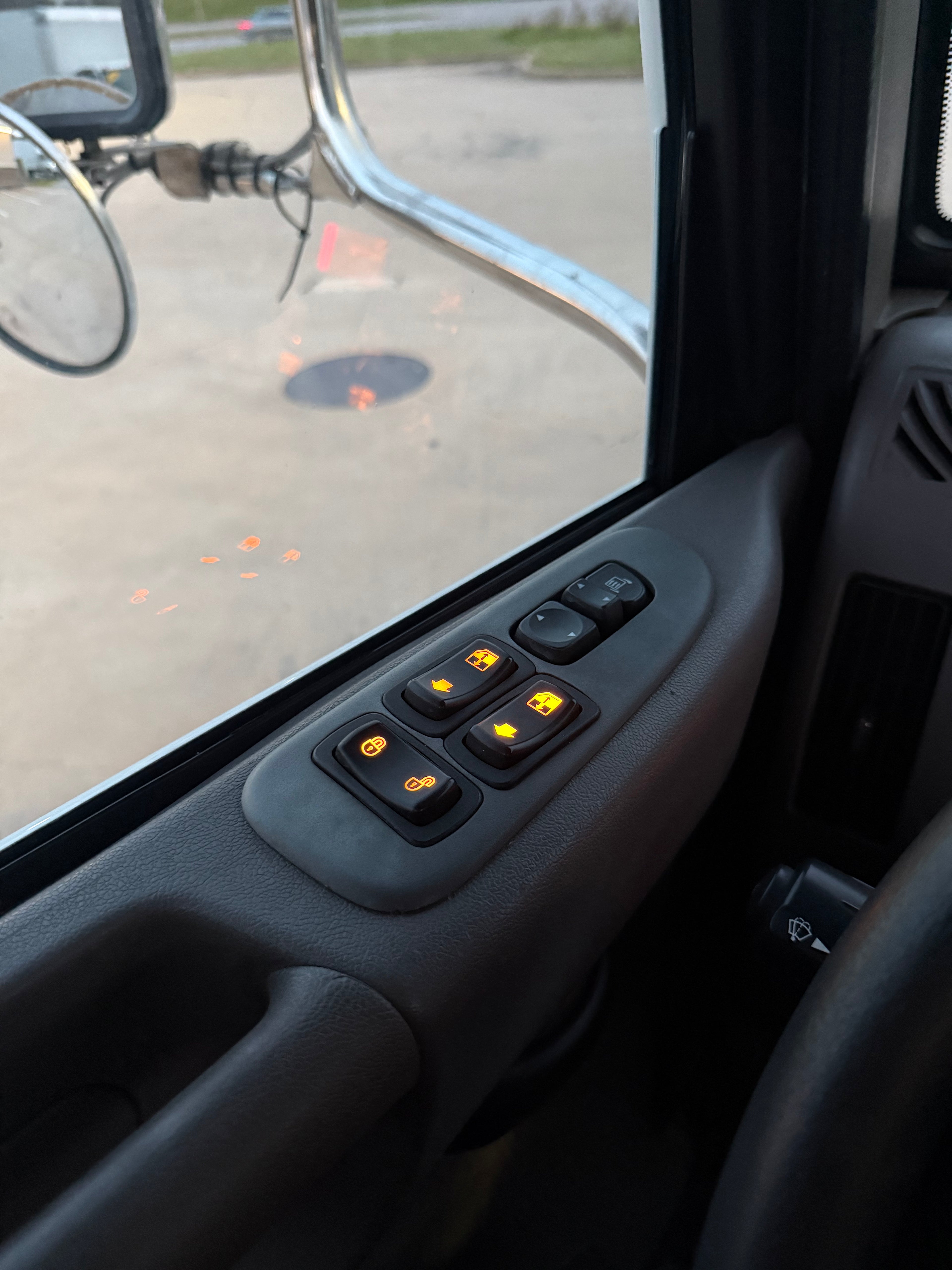 2022 Peterbilt 337 - 218k Miles