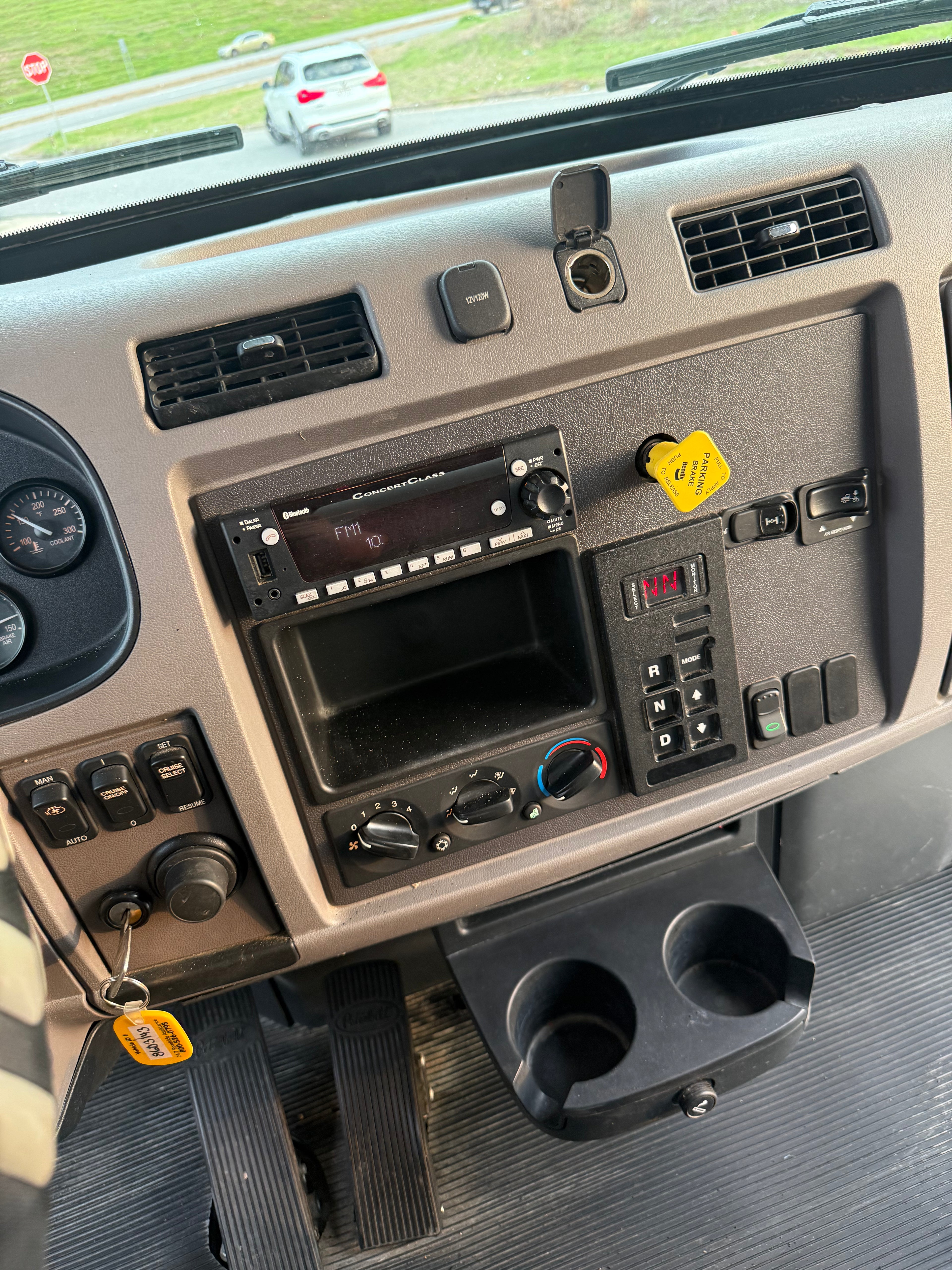 2022 Peterbilt 337 - 235k Miles