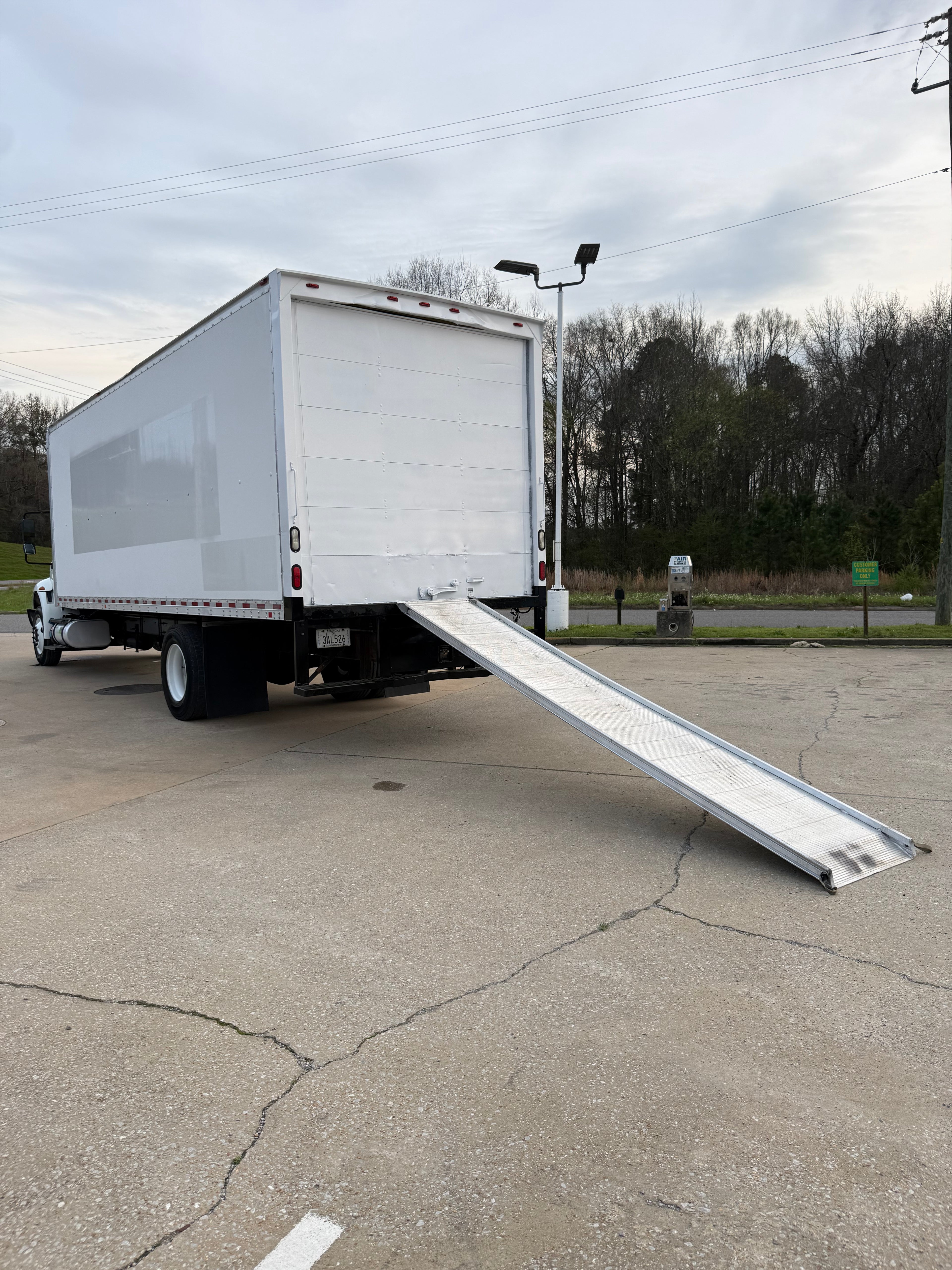 2018 International 4300