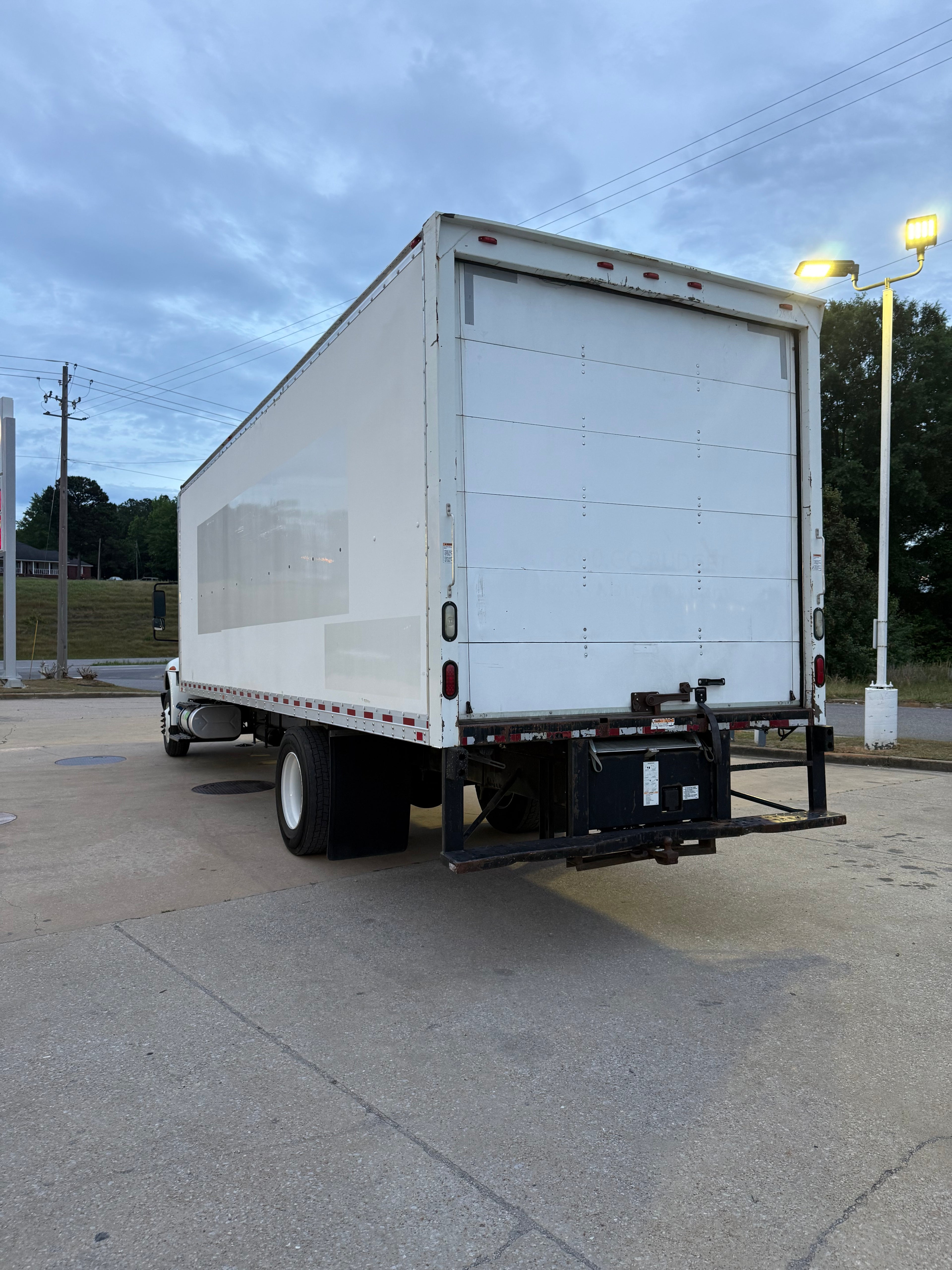 2017 International 4300 - 191k Miles