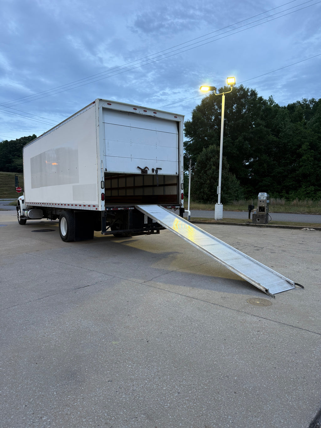 2017 International 4300 - 191k Miles