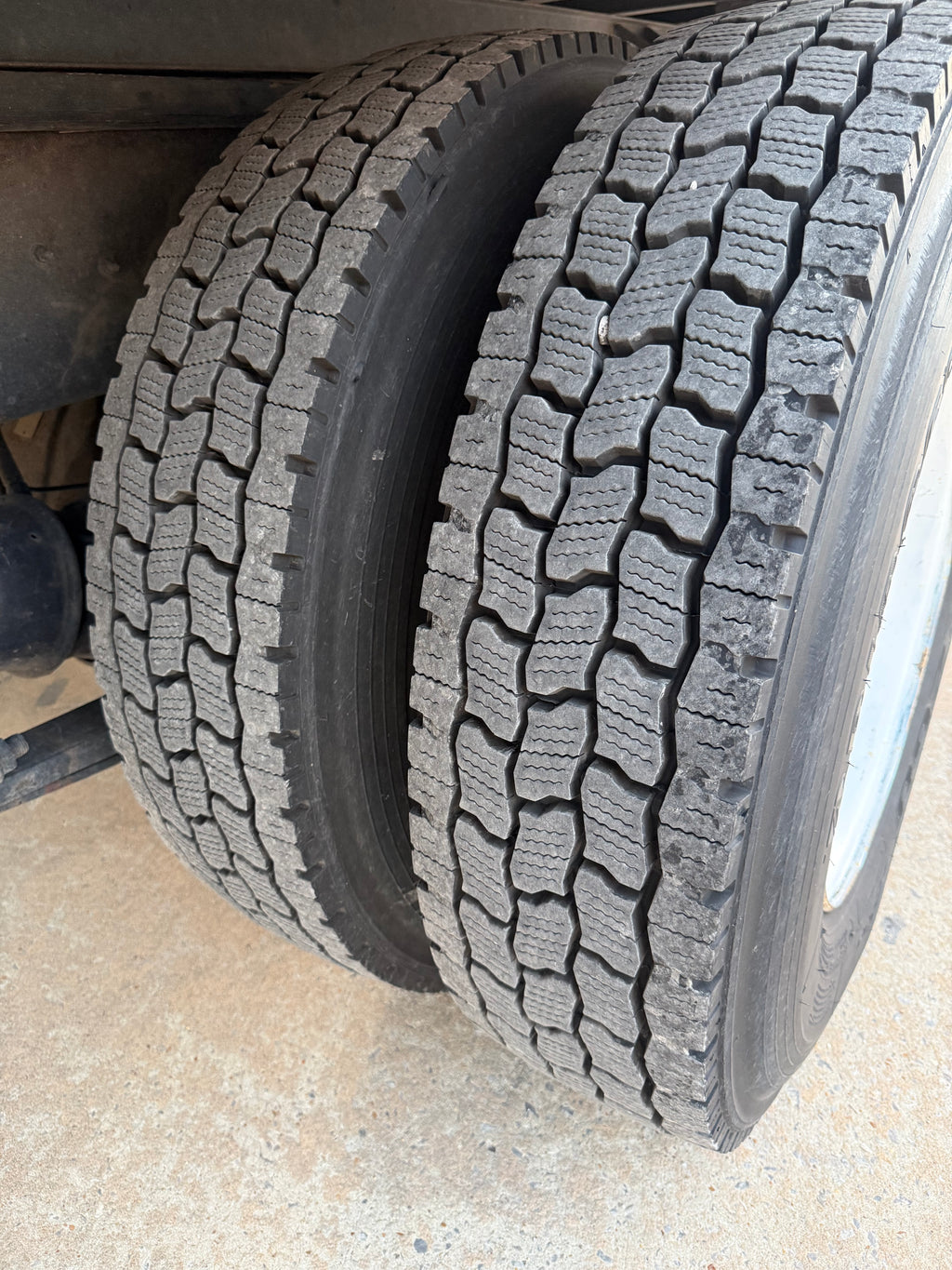2021 International MV - 253k Miles with Liftgate