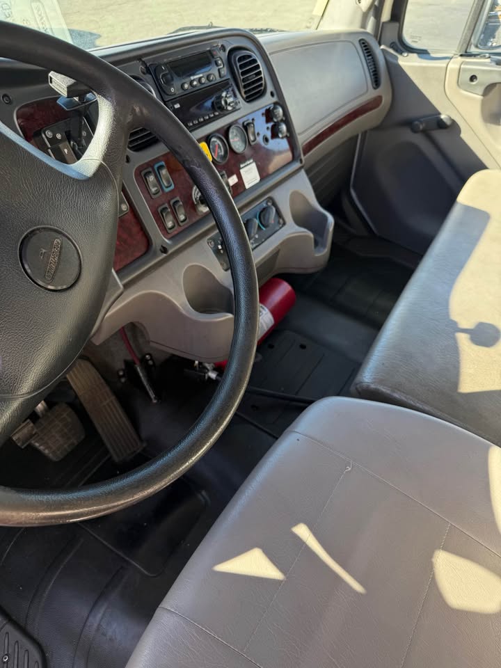 2018 Freightliner M2 Reefer